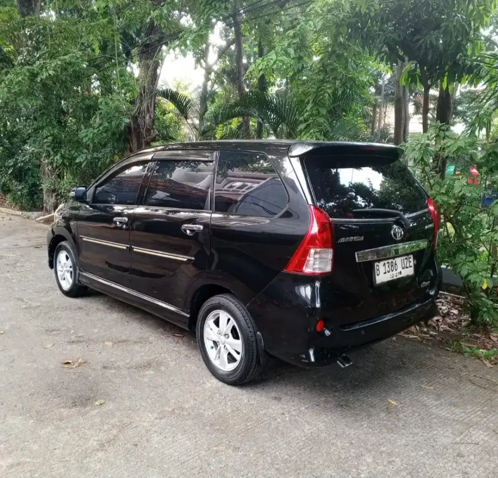 Toyota avanza velos metic tahun 2012 orsinil