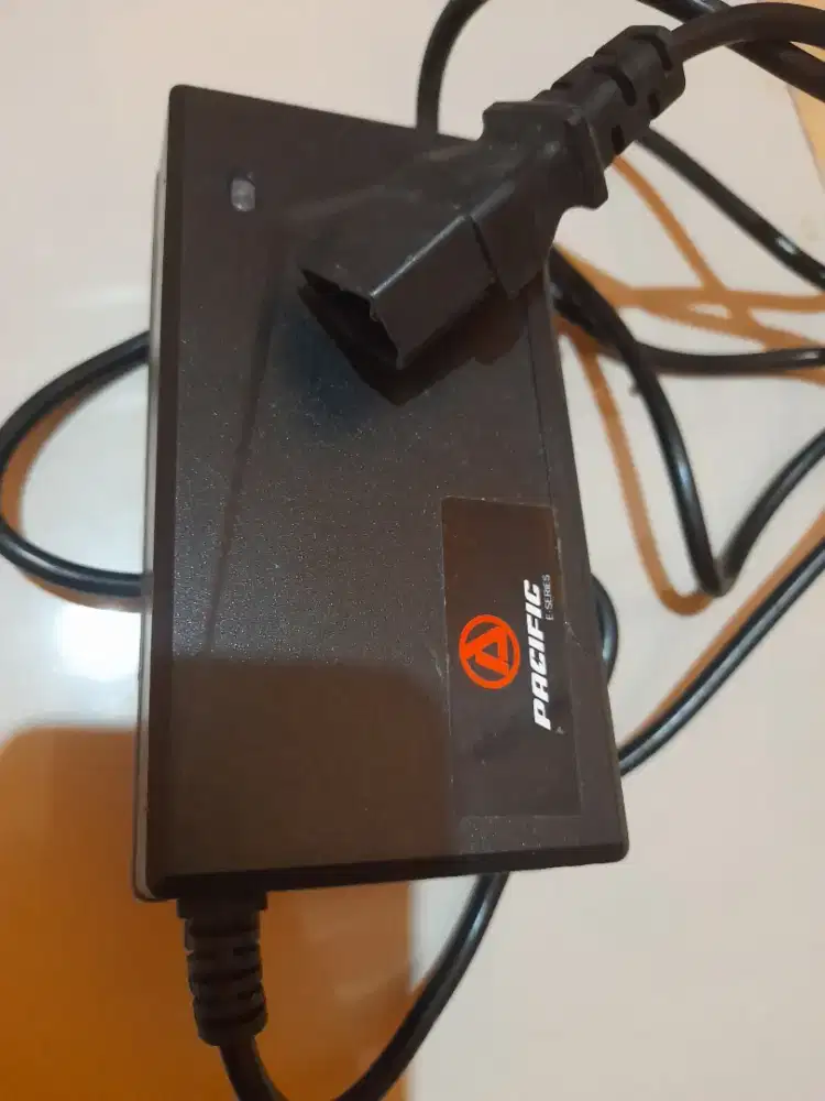 Charger sepeda listrik ex pacific ori