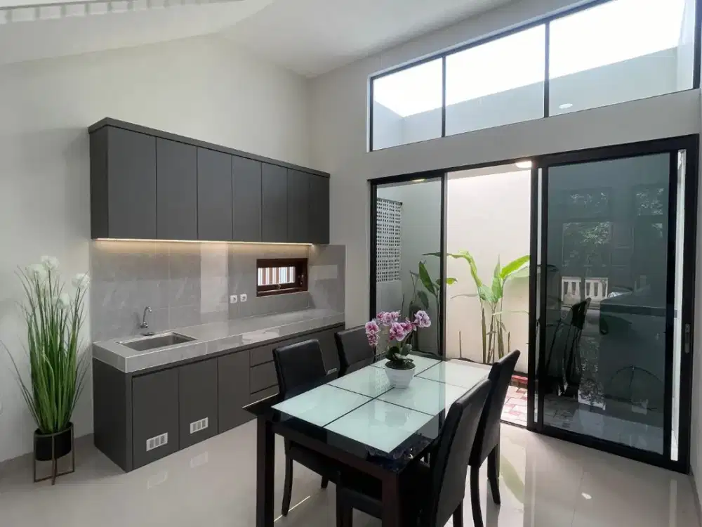 Rumah 20m Jalan Raya: Belakang RS JIH, Polda DIY