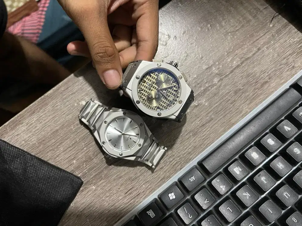 Jam tangan hublot