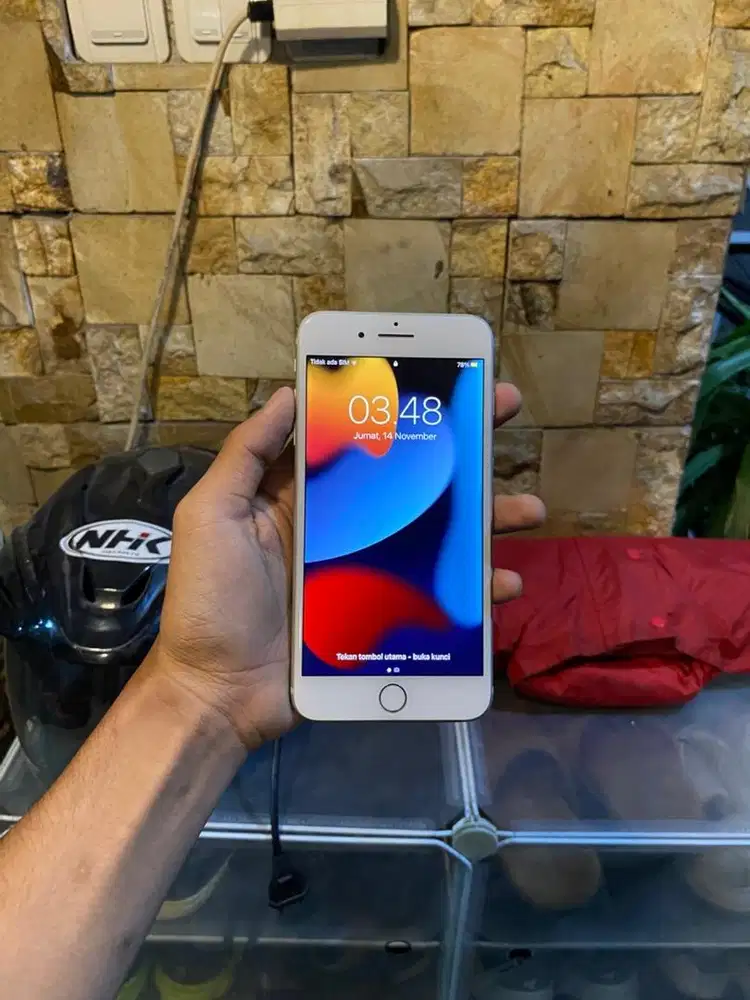 iPhone 7+ Silver 128gb