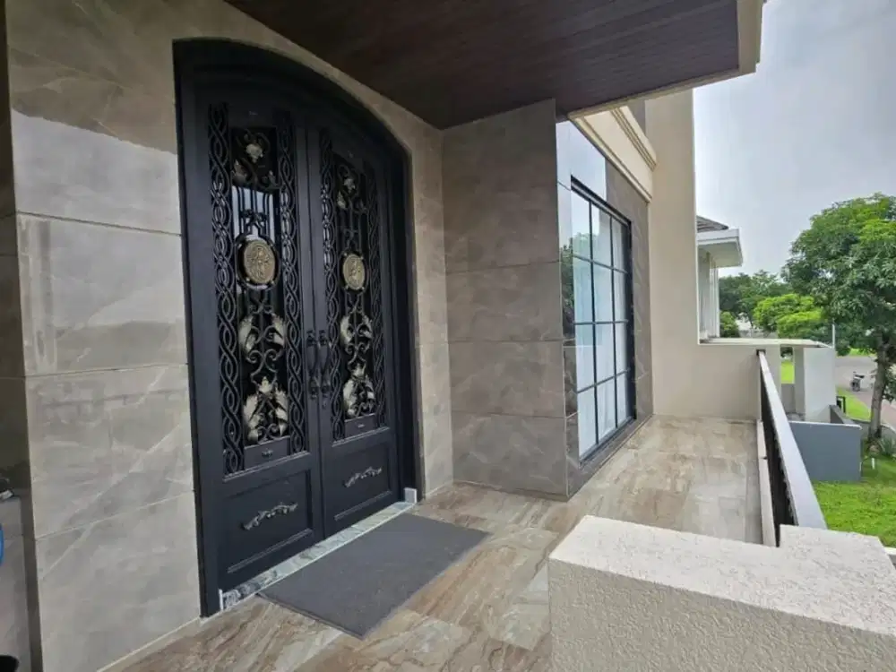 North emerald Mansion