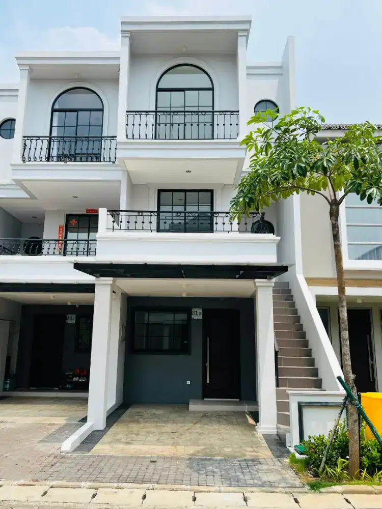 Pik – Rumah Golf Island Dijual Cepat