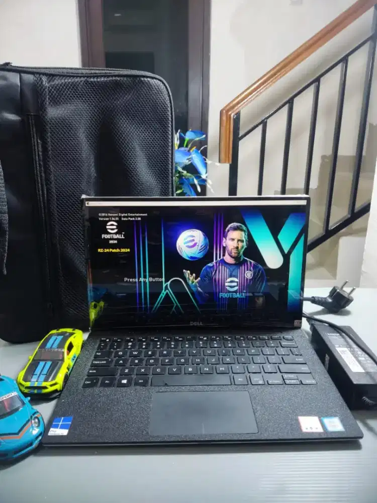 DELL XPS 13 9350-V5 TOUCHSCREEN LAYAR QHD+ Superslim Premium