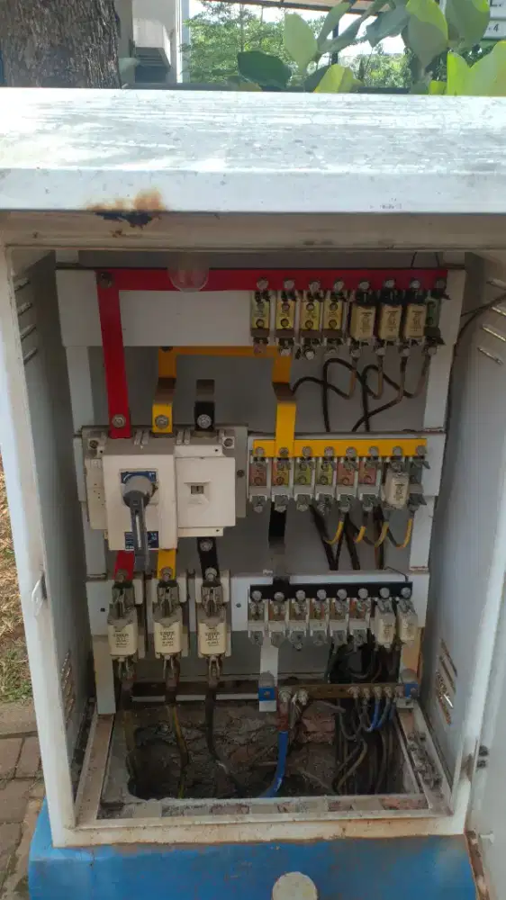 Tukang listrik online