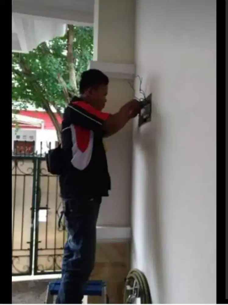 Tukang listrik online