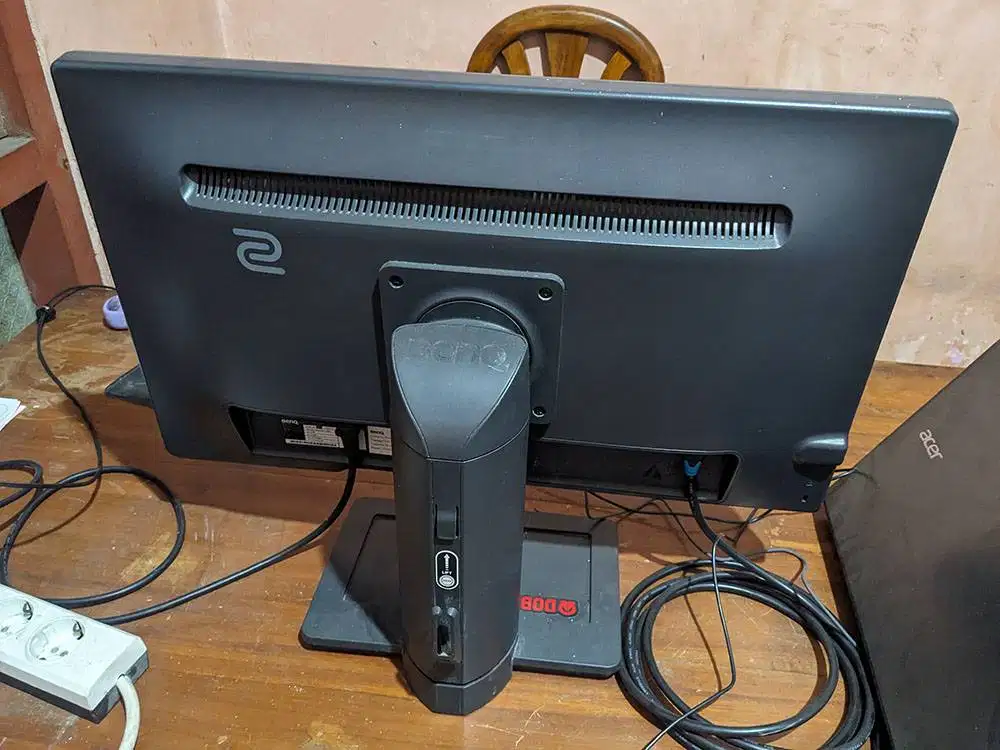 Monitor Design Zowie BENQ XL24II-P Yogyakarta