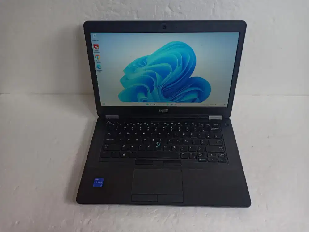A1046 Laptop Dell Latitude E5470 Ram 8gb SSD 128gb core i7 gen6