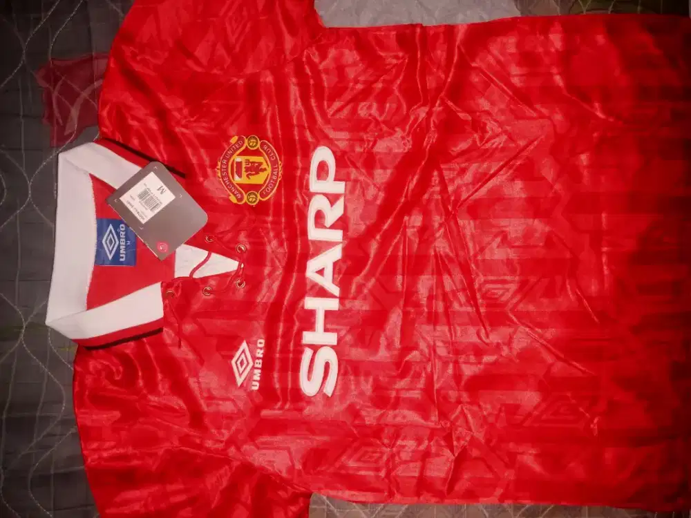 Jual jersey MU retro 92/94 Home