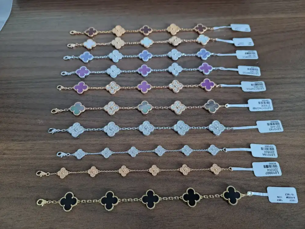 Gelang Emas Van Cleef