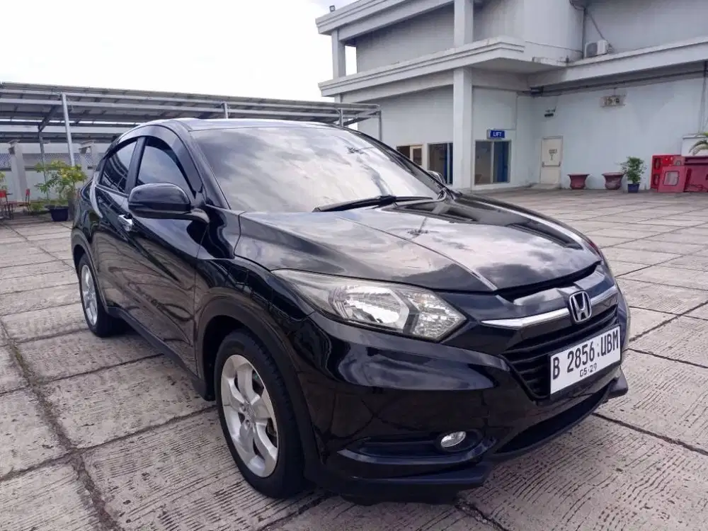 Honda HRV E CVT 1.5 Tahun 2016