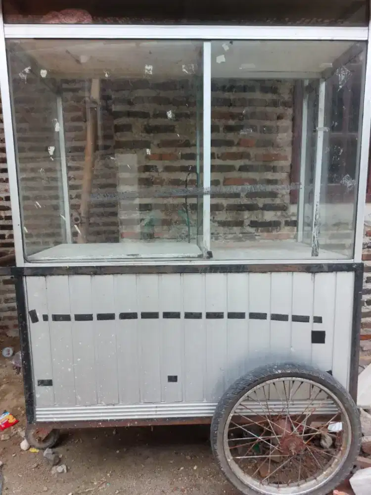 Grobak Jualan , roti bakar , martabak DLL