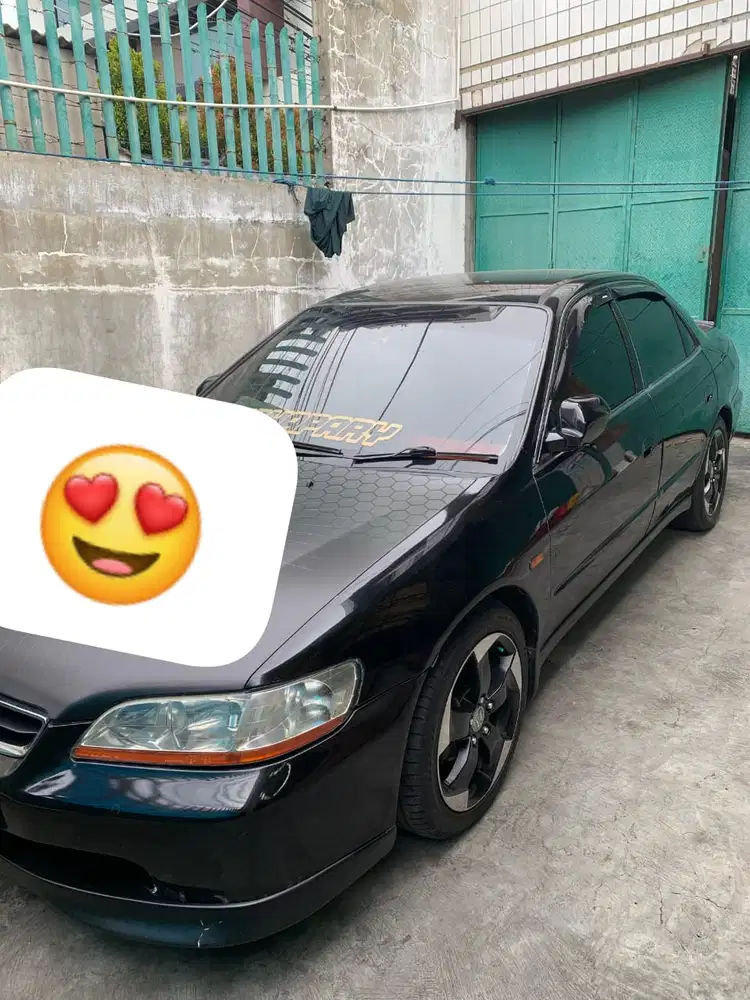 Honda Accord 2000 Bensin