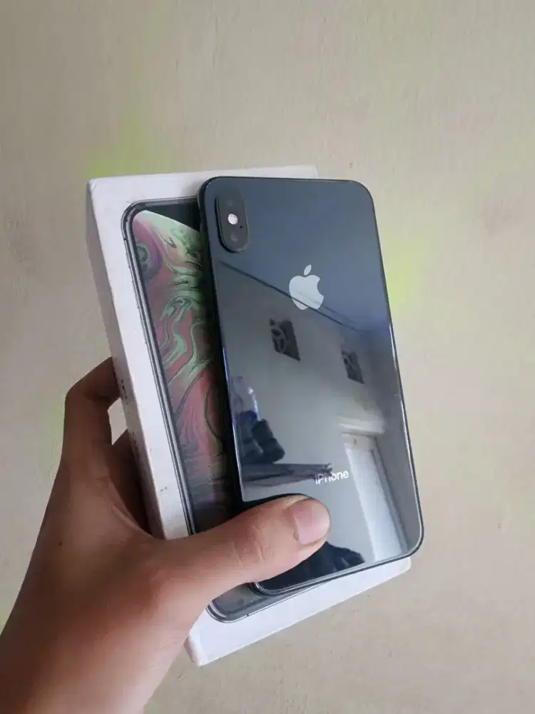 IPHONE XS MAX 64GB