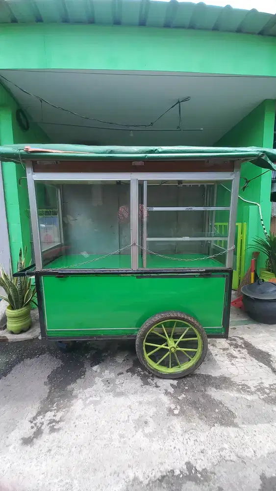 Gerobak bekas, masih bagus.