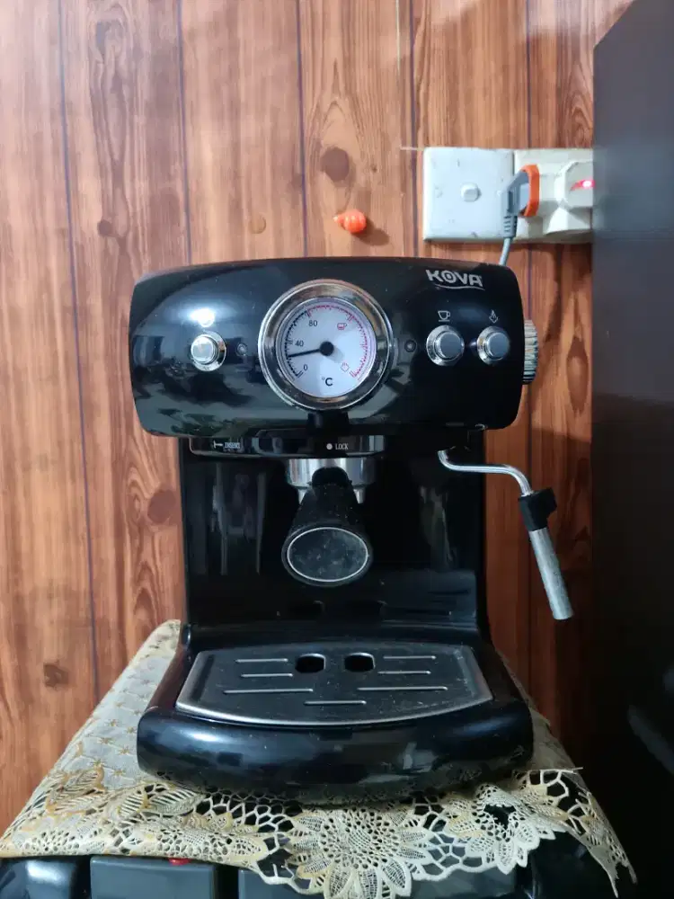 Dijual mesin espresso merk kova + grinder biji kopi