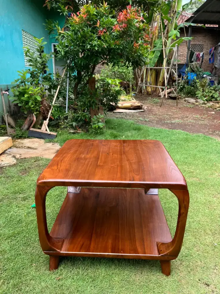 Meja kopi minimalis jati