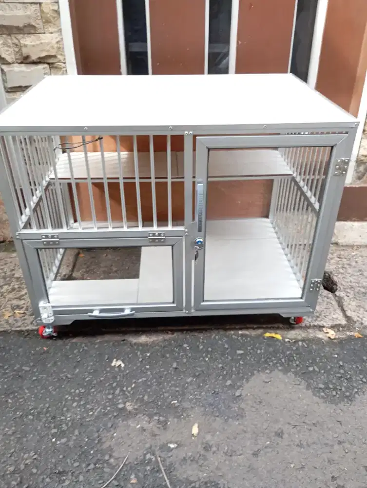 Kandang kucing alumunium