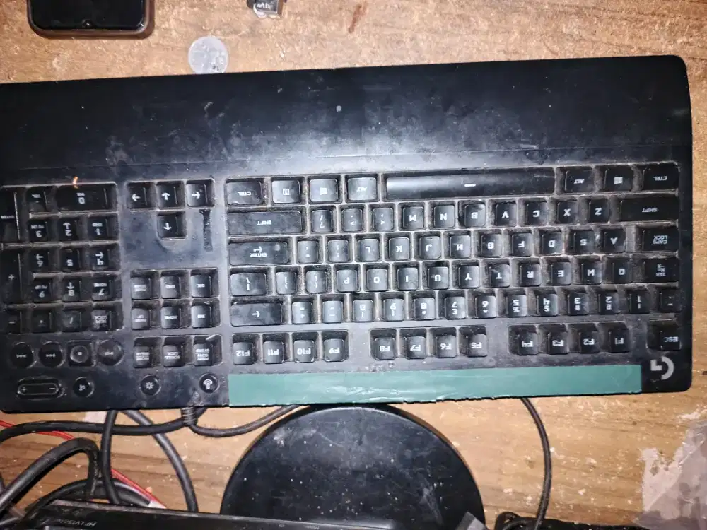 Keyboard Logitech g213