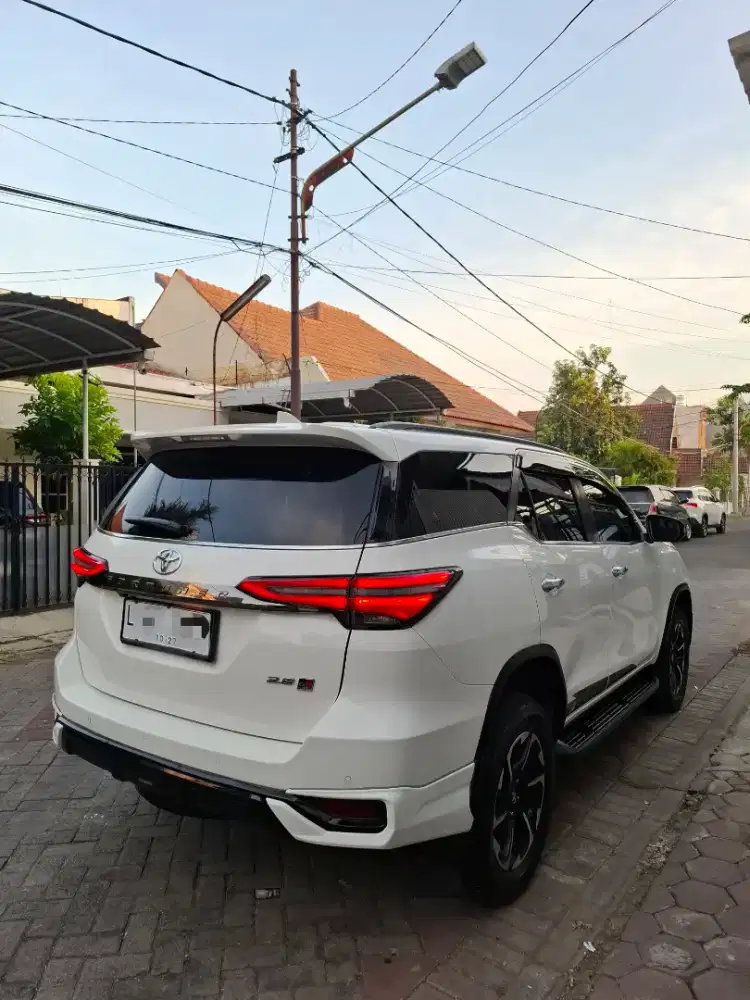 Fortuner VRZ 2.8 GR Sport 2022 AT Diesel Matic 4x2 Solar Putih 1GD