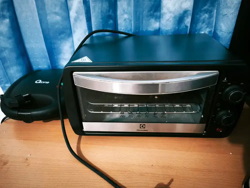 Oven Electrolux & Oxone Toaster