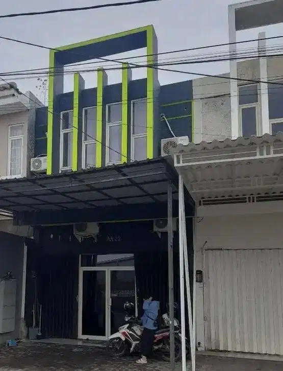 Ruko 2 lantai Siap Huni 4 jt/bln.  Lokasi dekat kampus dan strategis
