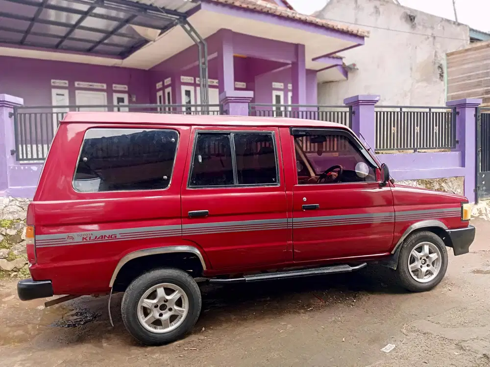 Toyota Kijang 1988 Bensin