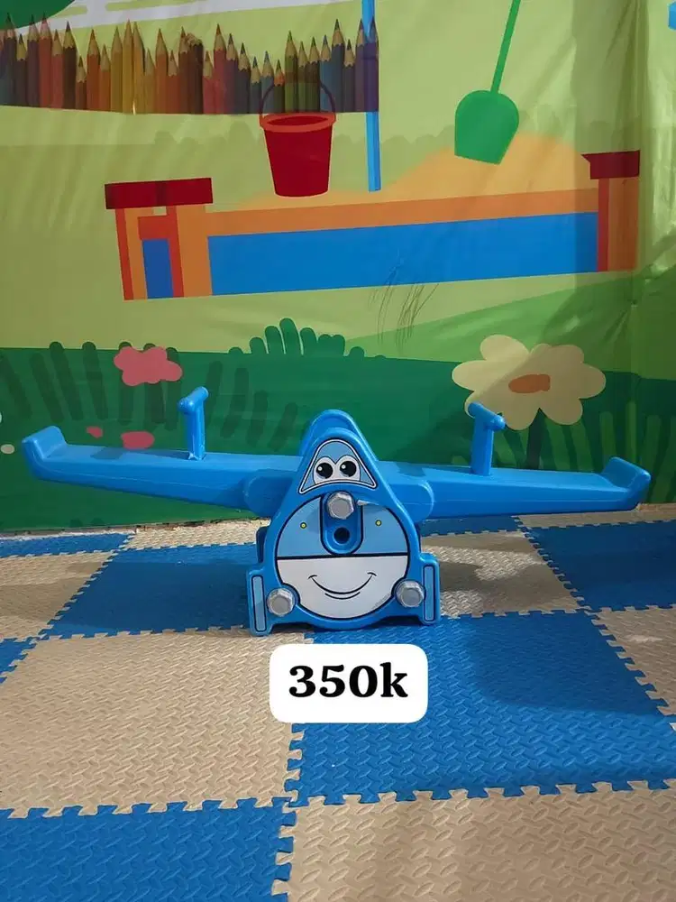 Mainan jungkat jujgkit