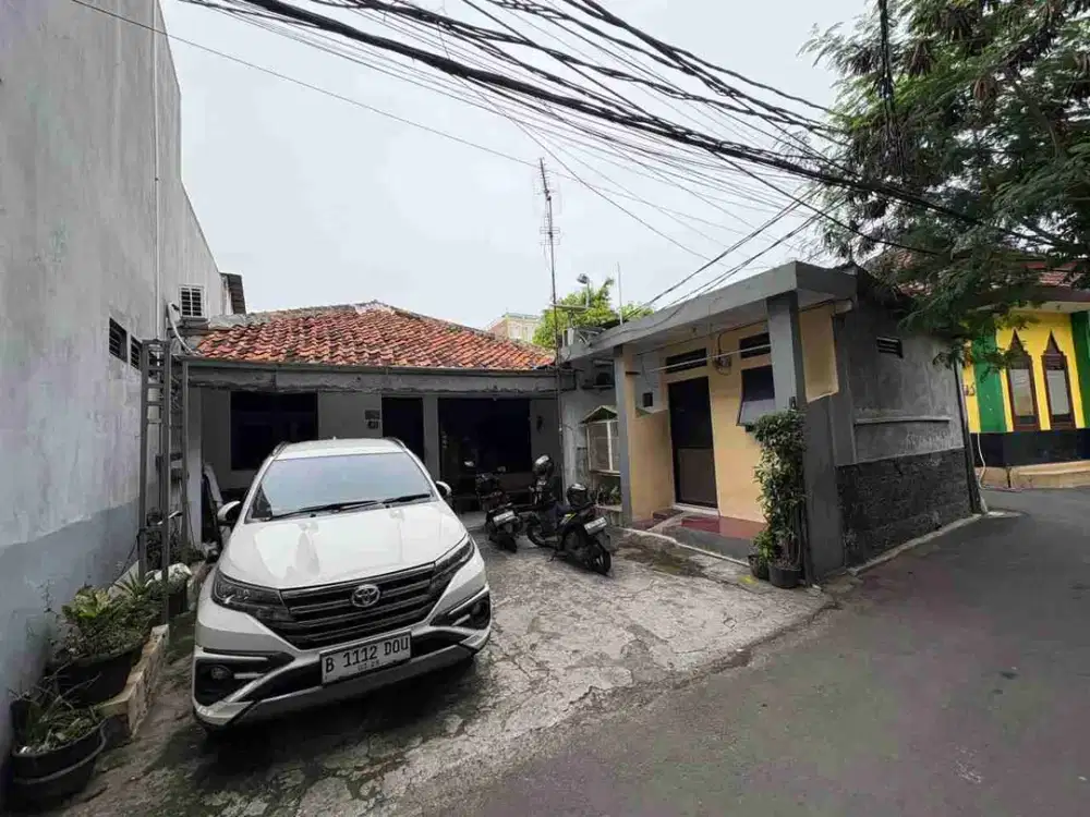 Jual RUMAH dan KOS2an 10 Kamar dekat stasiun di Kalibata Jakarta Selatan
