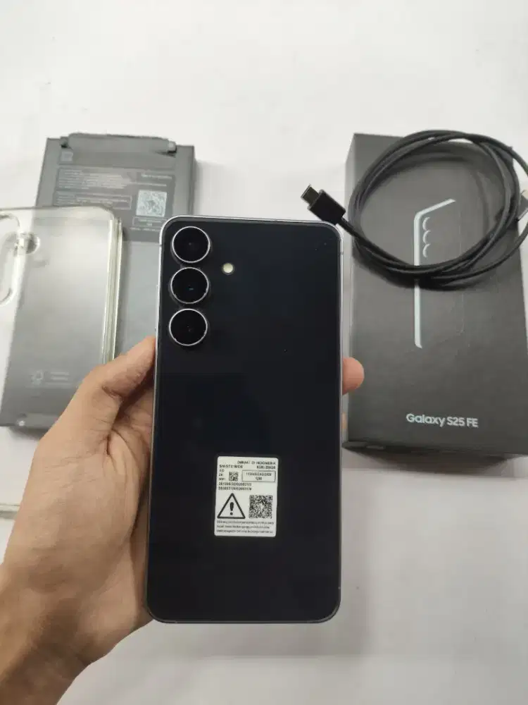 Samsung S25 FE 8/256 Fullset