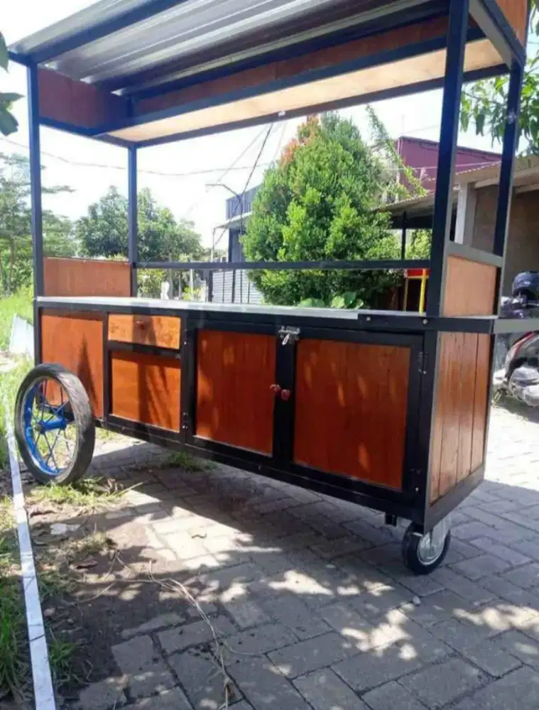 Rombong Stand Portable Baru BAHAN RANGKA BESI dengan Variasi Kayu