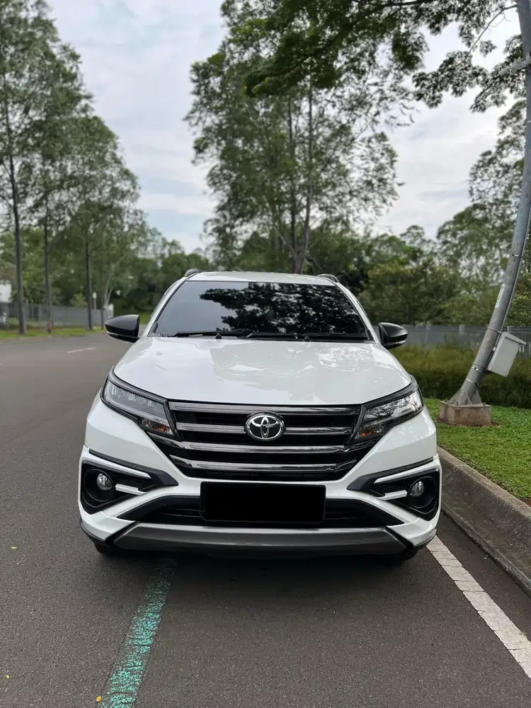 TOYOTA RUSH 1.5 S GR-SPORT AT 2021 KM LOW

NIK 2021