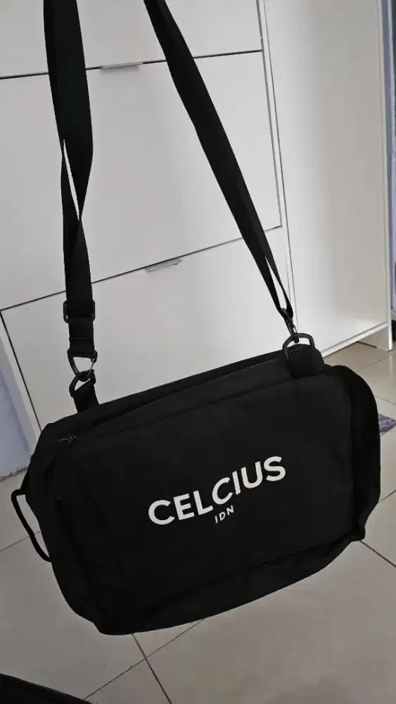 TAS SLING BAG CELCIUS