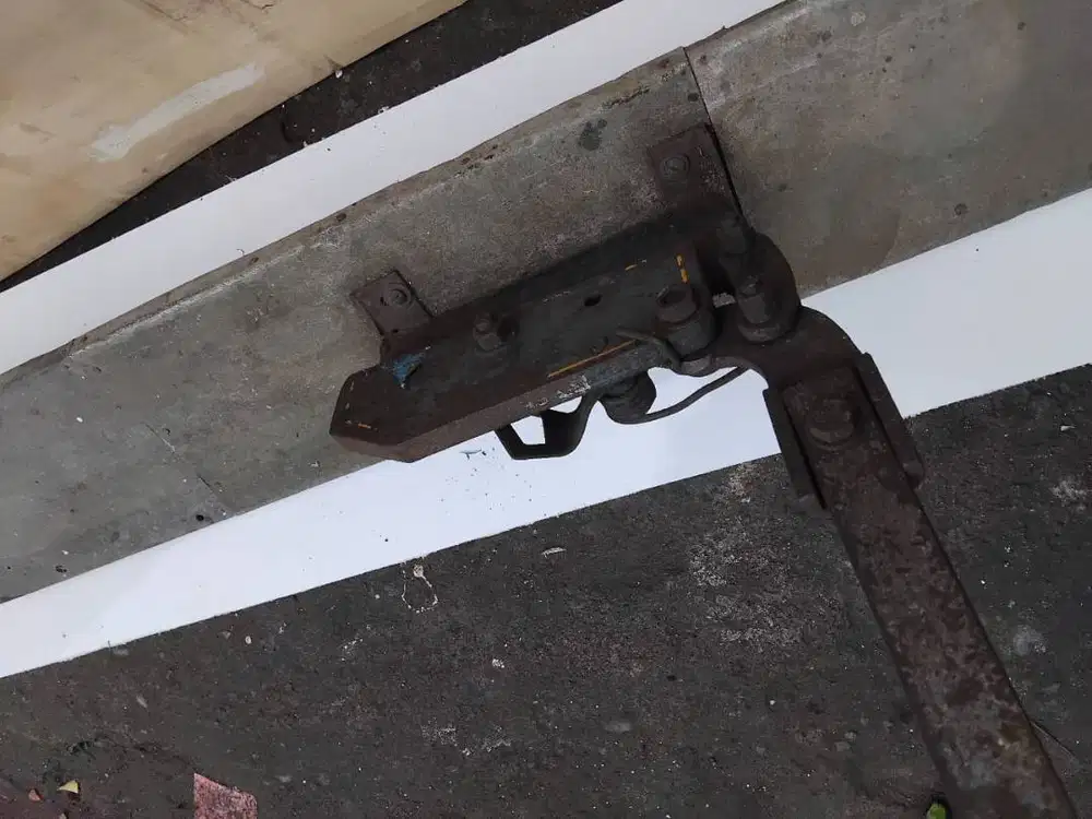 alat potong besi murah