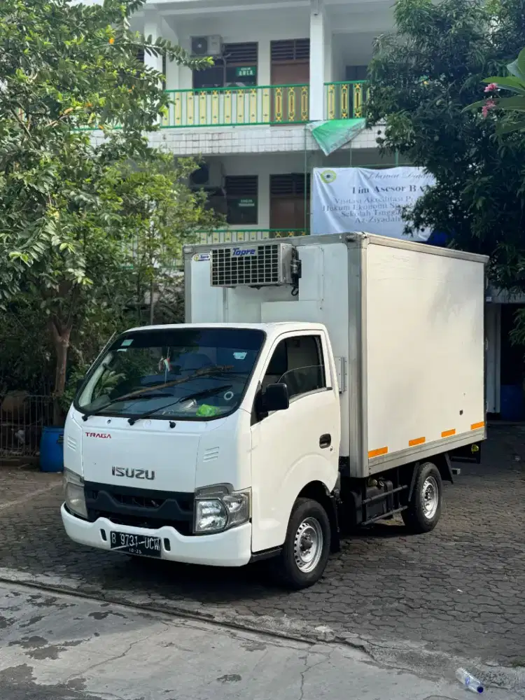 Isuzu traga box freezer box pendingin