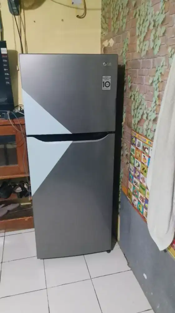 Kulkas LG Inverter Hemat Listrik super beku masih normal banget