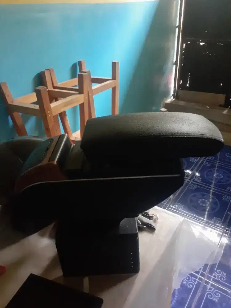 Dijual Armrest Universal