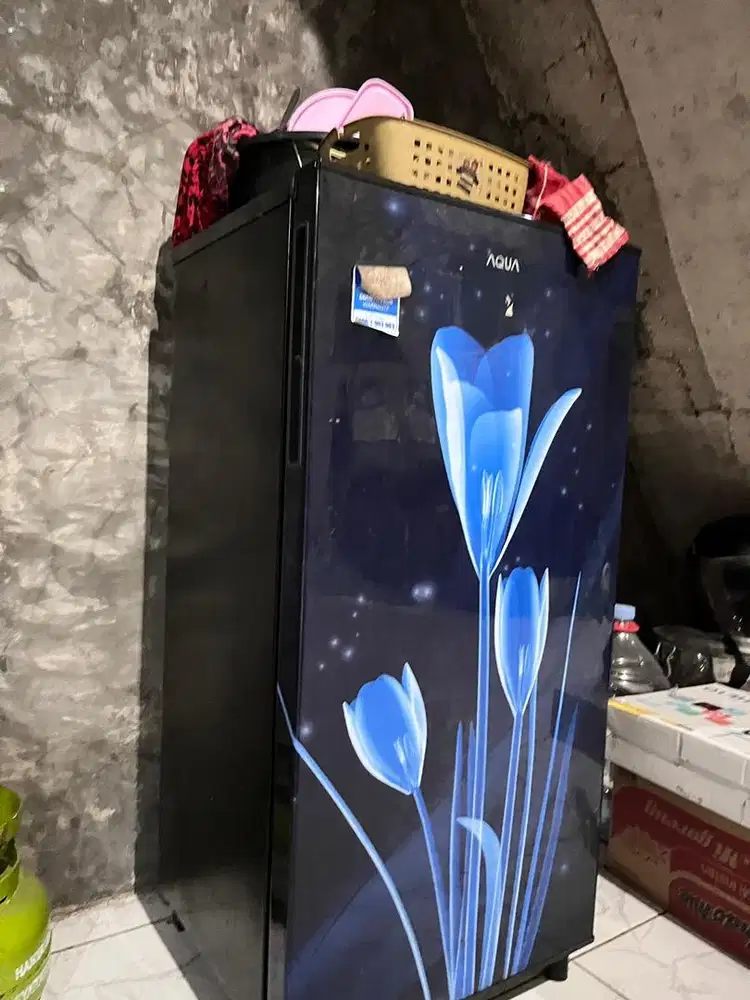 Kulkas aqua 1 pintu
