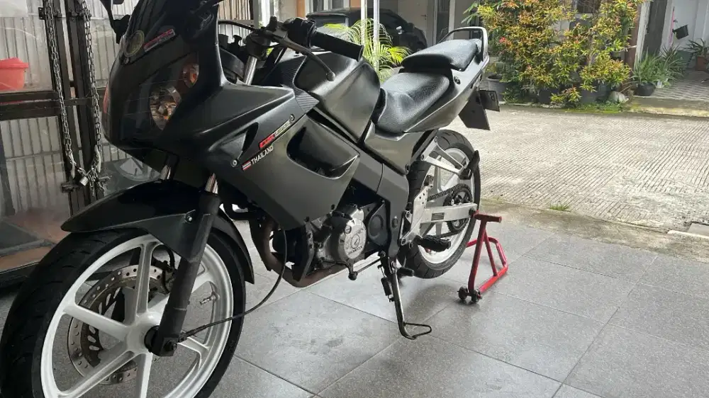 Honda CBR 150 Thailand CBU 2006