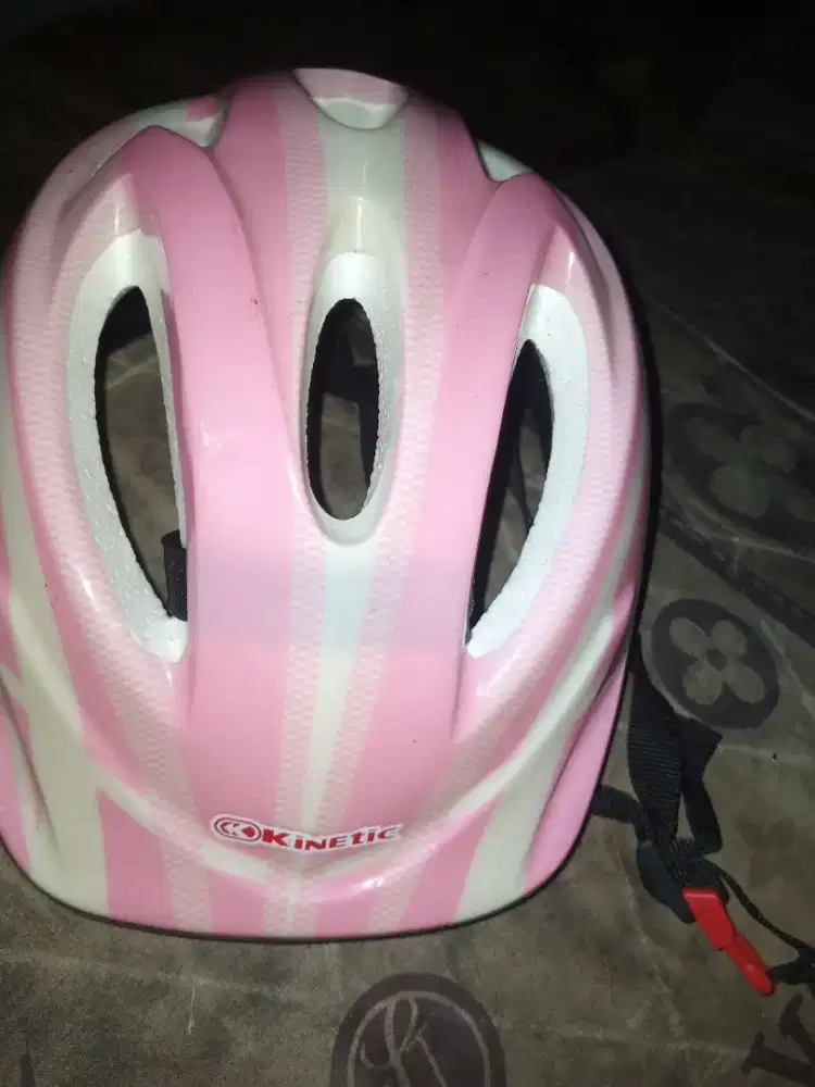 Helm sepeda anak merk kinetic original second