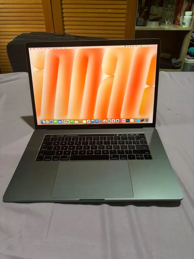 Macbook Pro 2016 Touchbar i7 spek tinggi