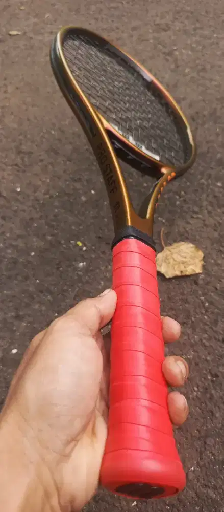 Raket Tenis Wilson Pro Staff 97L