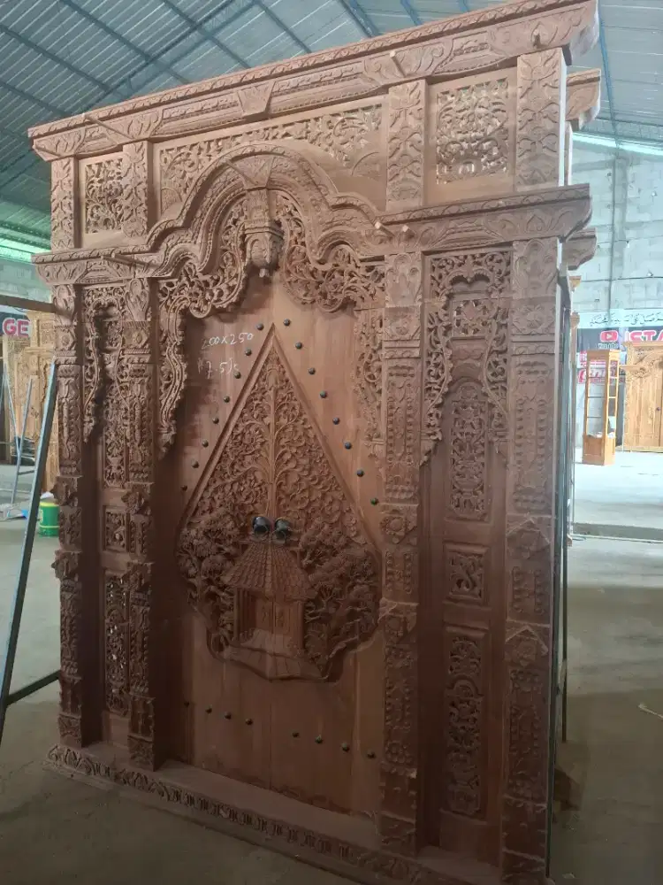 gebyok 200x250 kler gunungan wayang 3 dimensi