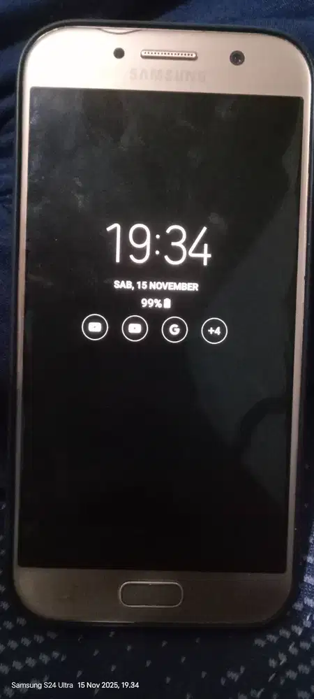 Samsung A5 2017 minus