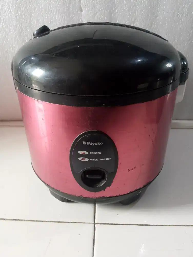 Rice cooker merk Miyako