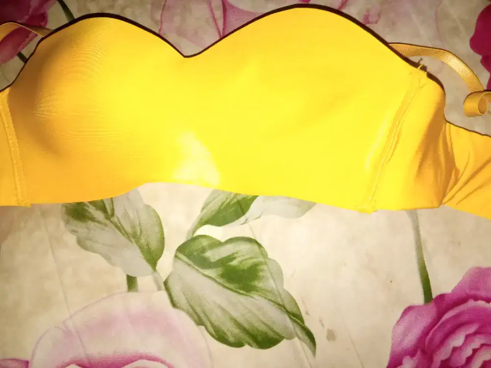 Bra push up kuning