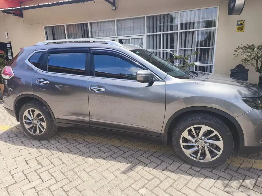 JUAL MOBIL X-Trail 2017