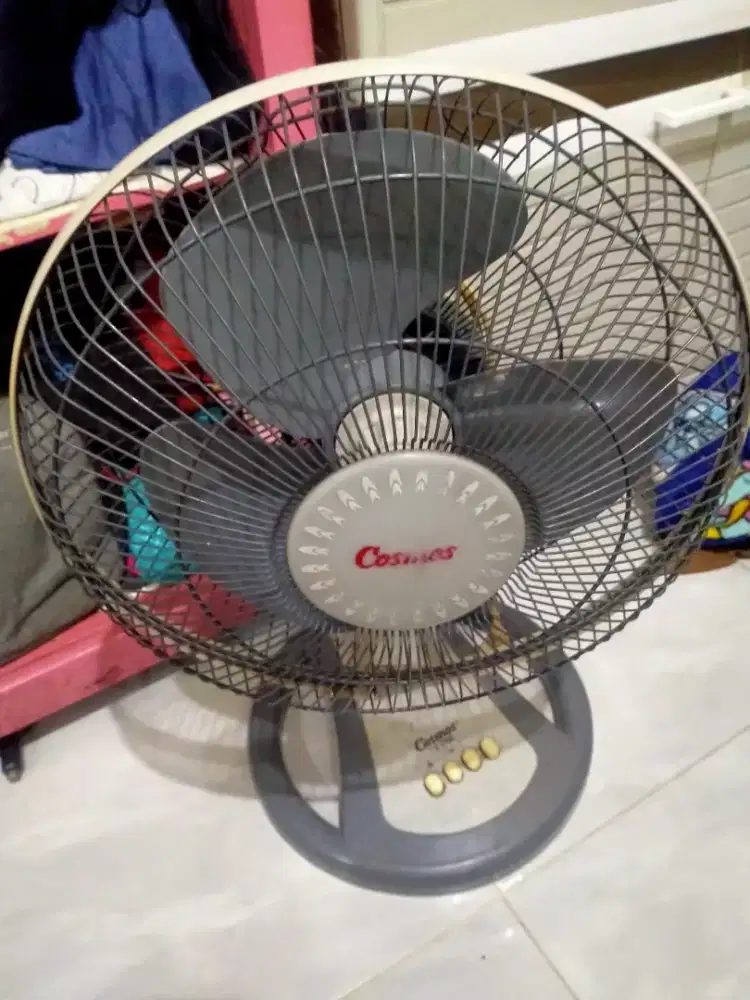 Kipas angin cosmos 12 inchi
