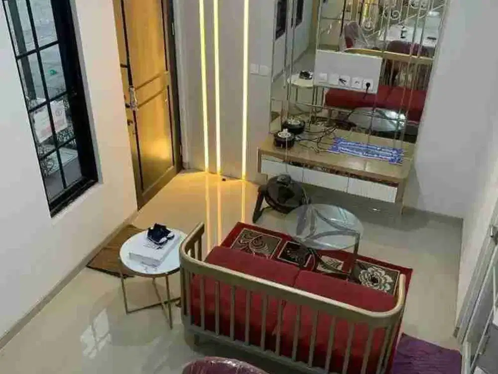 Dijual Rumah Full Furnish Mansion Nine
Lakarsantri SBY Barat