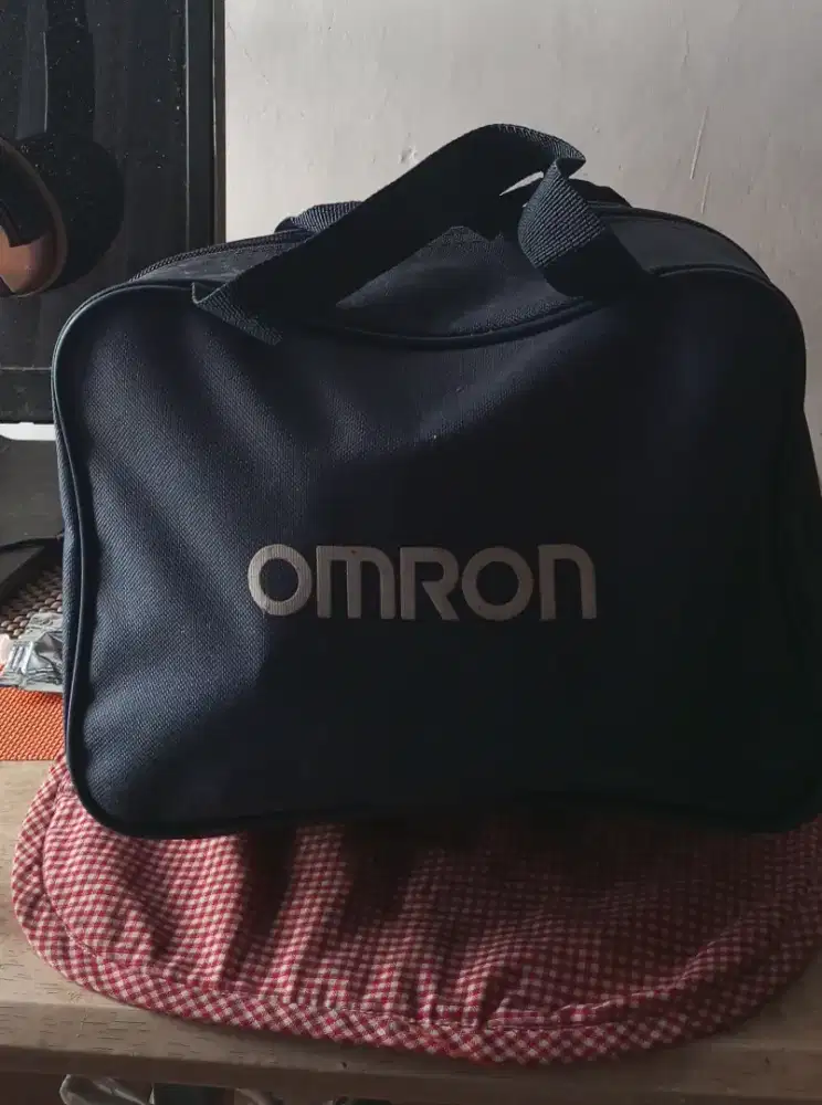 Jual OMRON NE-C28 CompAir Compressor Nebulizer. 